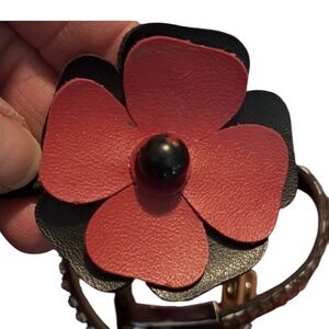 Gap red leather ponytail elastic w/ 3 super cute and stay put ponytail clips